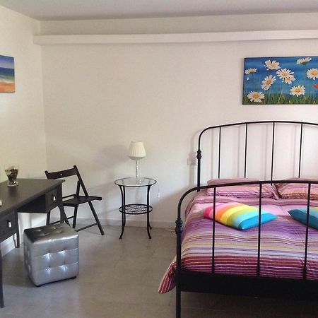Bed & Breakfast La Volpe E L'Uva 圣塔马利奈拉 外观 照片