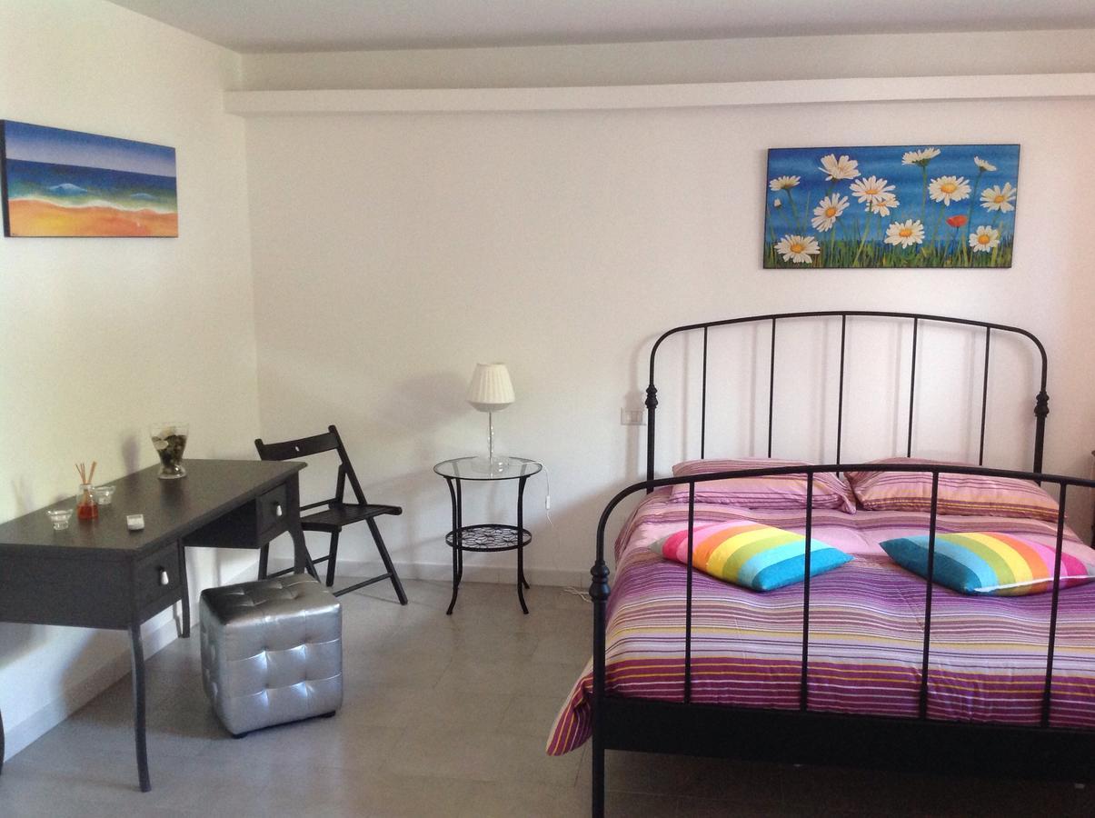 Bed & Breakfast La Volpe E L'Uva 圣塔马利奈拉 外观 照片